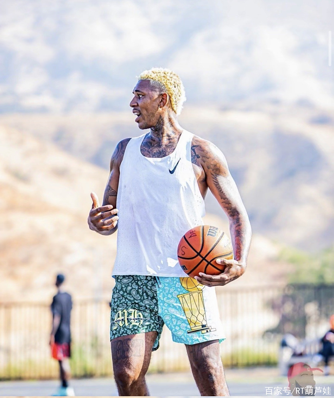 进攻缺少纵 进攻缺少纵