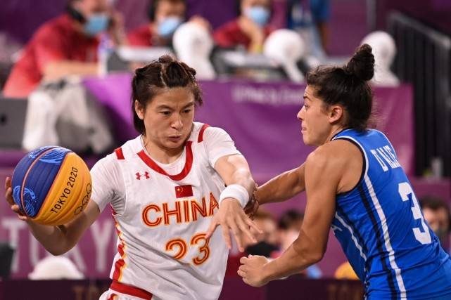 他在比赛阅 他在比赛阅