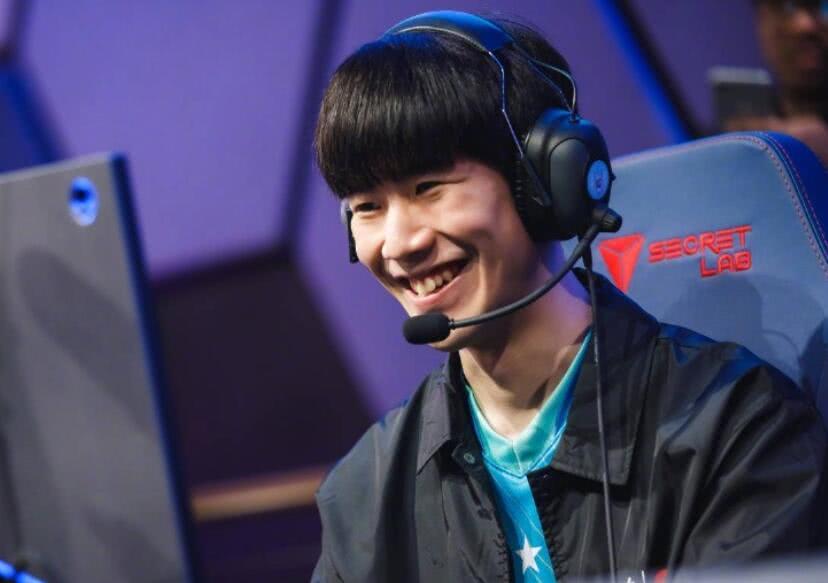 后者强调即 后者强调即